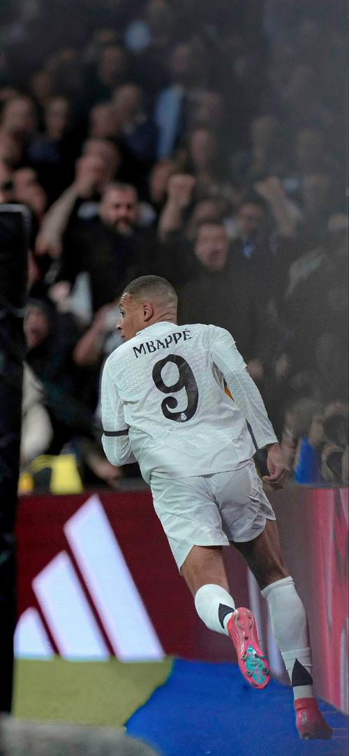 意媒：弗拉霍维奇已接受检查，确定为内收肌紧张未出现损伤（意媒：弗拉霍维奇检查结果为内收肌紧张，未见损伤）