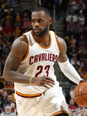 《在场外》视频栏目｜对话辽宁铁人：家乡、平常心和关于中超的明天（《在场外》对谈辽宁铁人：家乡情、平常心与中超的未来）