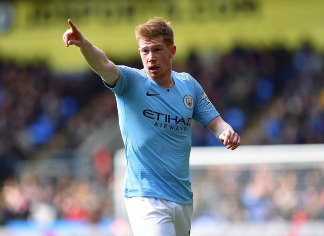 聊了什么？阿隆索欧冠赛后与弗林蓬进行了14分钟秘密会谈（欧冠赛后阿隆索与弗林蓬密谈14分钟，内容成谜）